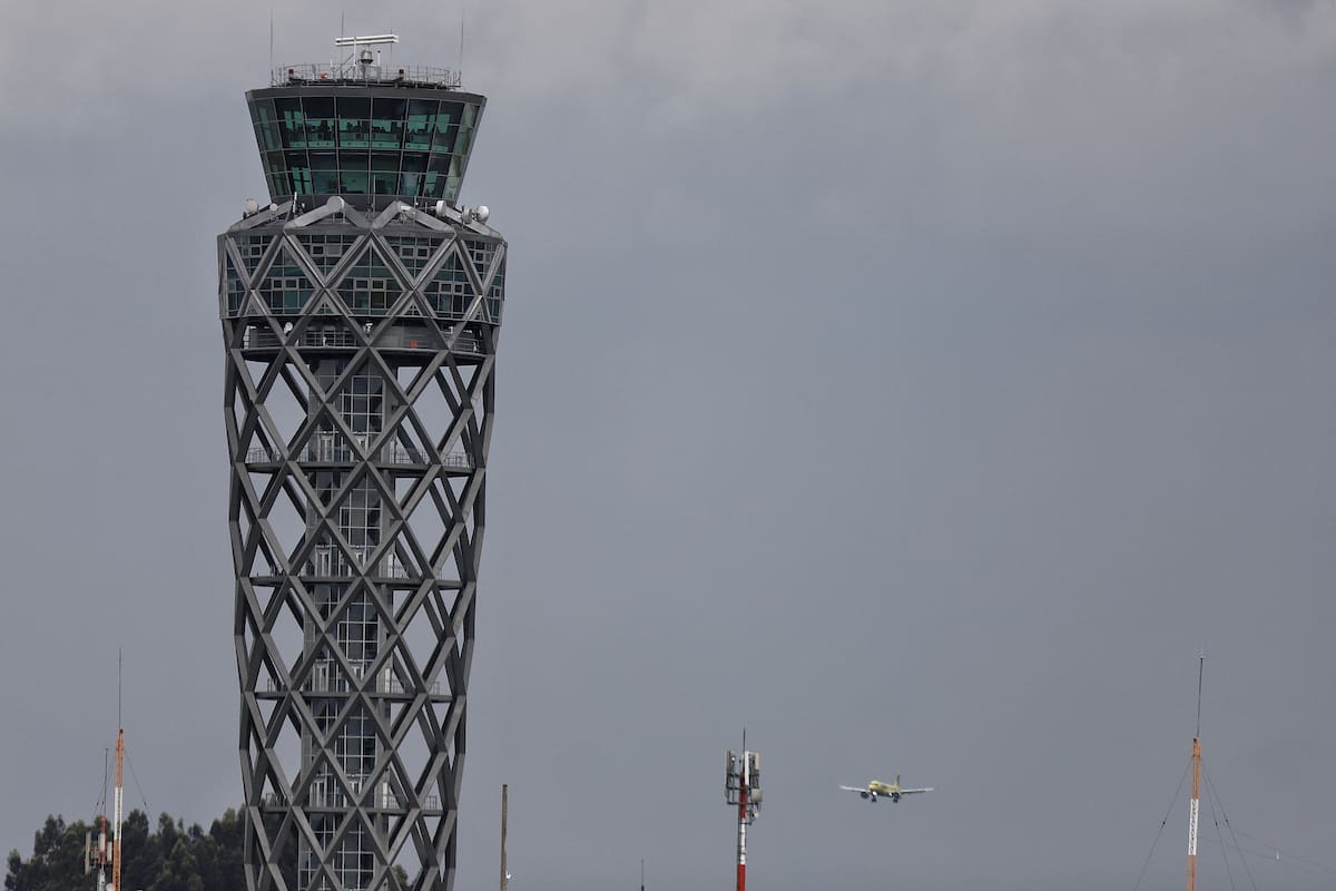 Tres exdirectivos de la Aerocivil, bajo investigación disciplinaria por millonario contrato