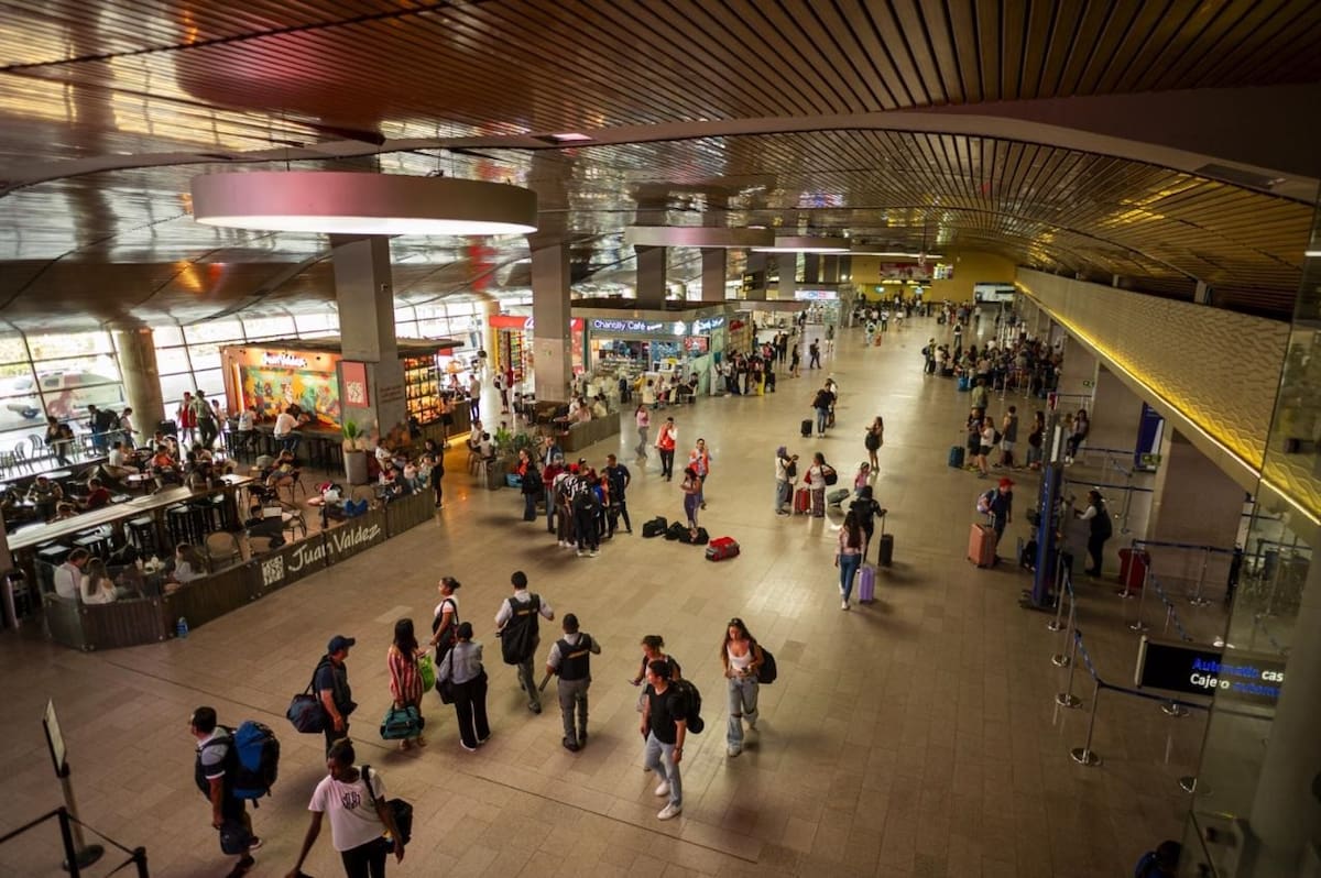 Un crecimiento del 7% se espera en el flujo de pasajeros en la Semana Santa en el aeropuerto Rafael Núñez, según la proyección del operador del terminal aéreo, Oinac. //Cortesía