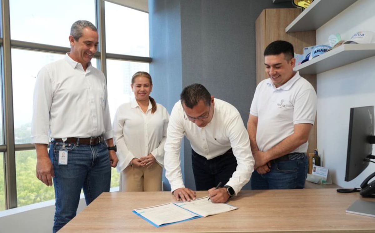 Afinia, Fenoge y Undetco se articulan para impulsar la energía solar en tenderos y pequeños comercios de Cartagena y Bolívar. // Foto: cortesía.