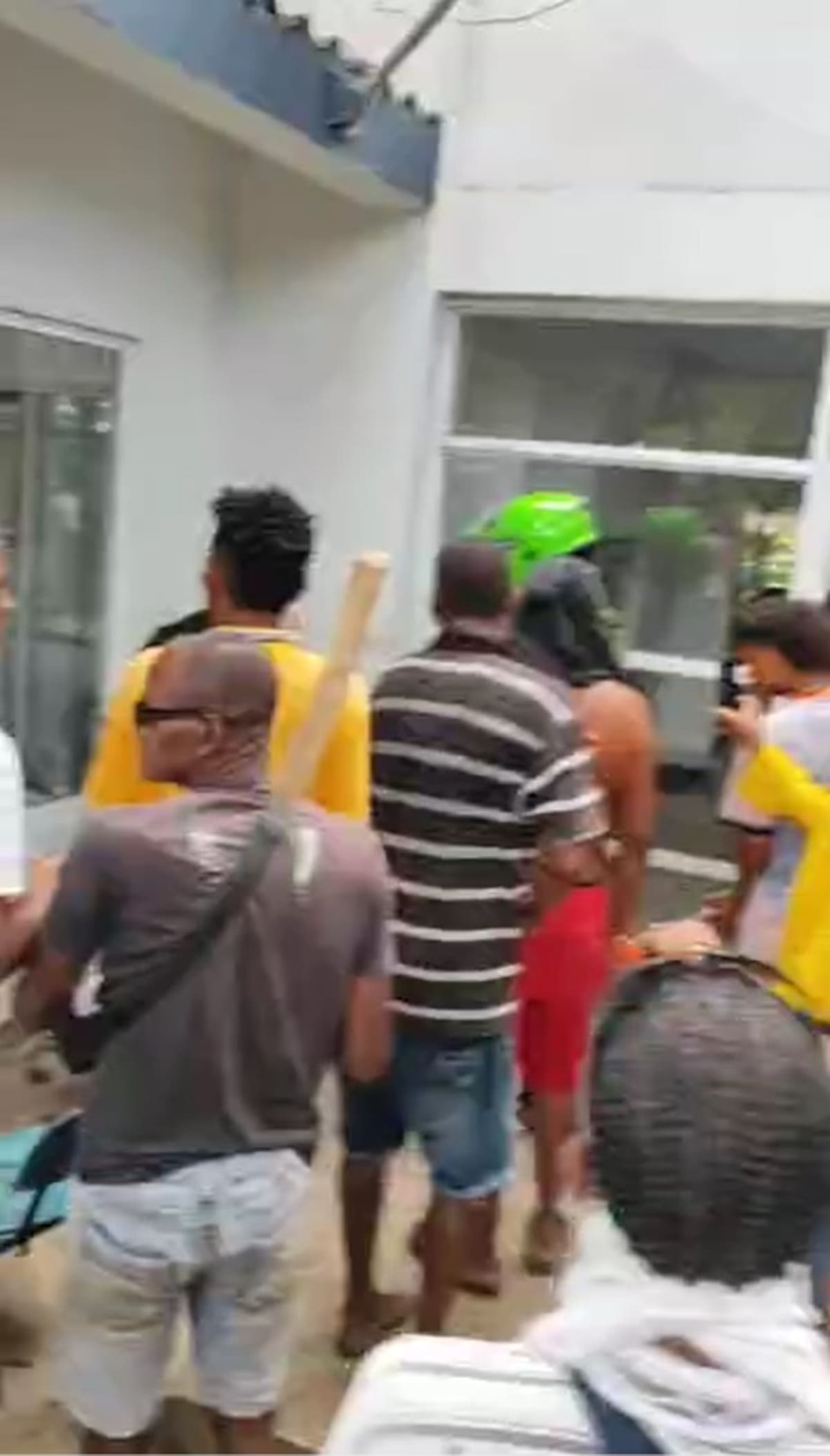 Un hombre casi es linchado en Pontezuela.