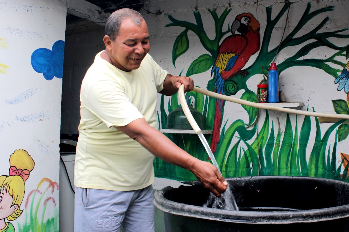¡Atención! Nueva Colombia celebra la llegada del agua potable tras 40 años