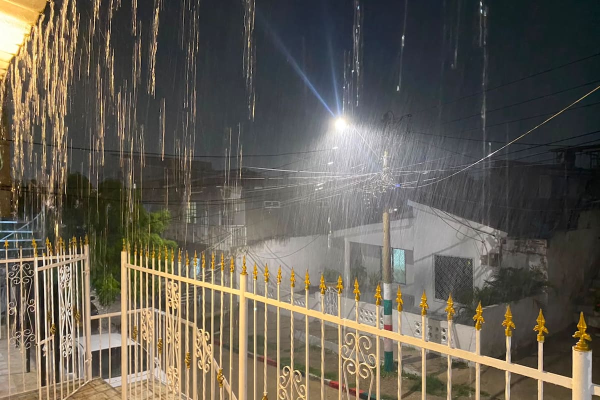 Sábado lluvioso en Cartagena: reportan fuerte aguacero en sectores de la ciudad