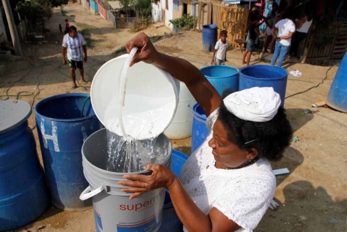Le aconsejamos recolectar agua razonable un día antes de la parada técnica. Luis Eduardo Herrán-El Universal
