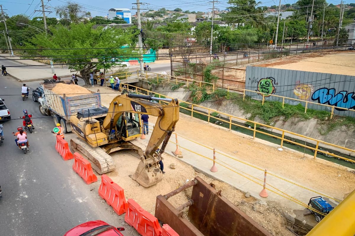 Así van las obras de instalación de una nueva tubería en el Nuevo Bosque