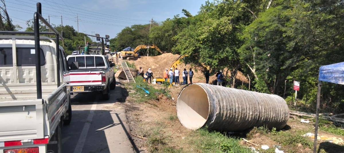 Aguas de Cartagena prevé que a las 5 p. m. del 9 de agosto de 2026, se concluyan las obras de reparación en la tubería ubicada entre las estaciones Piedrecitas y Albornoz. // Foto: Luis Herrán.