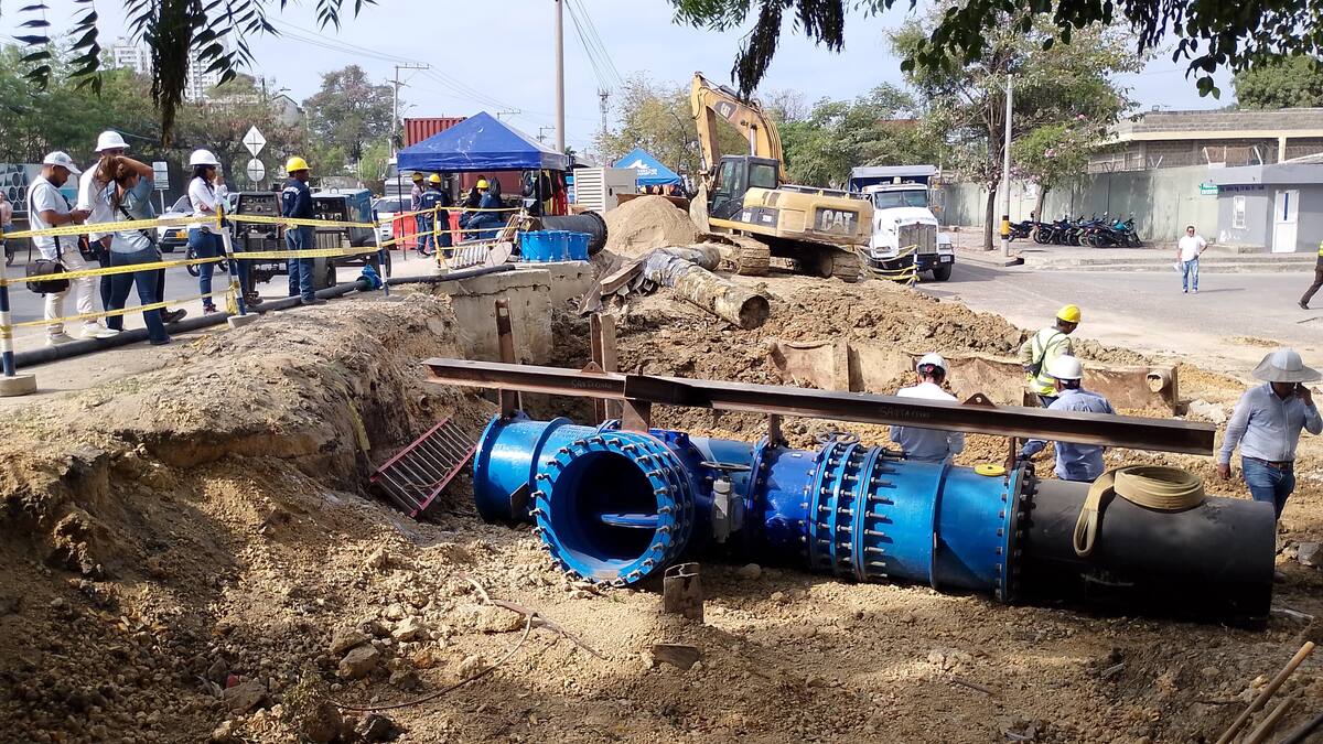 Trabajos de drenaje para la intervención técnica de Aguas de Cartagena. // Foto: Luis Herrám - El Universal