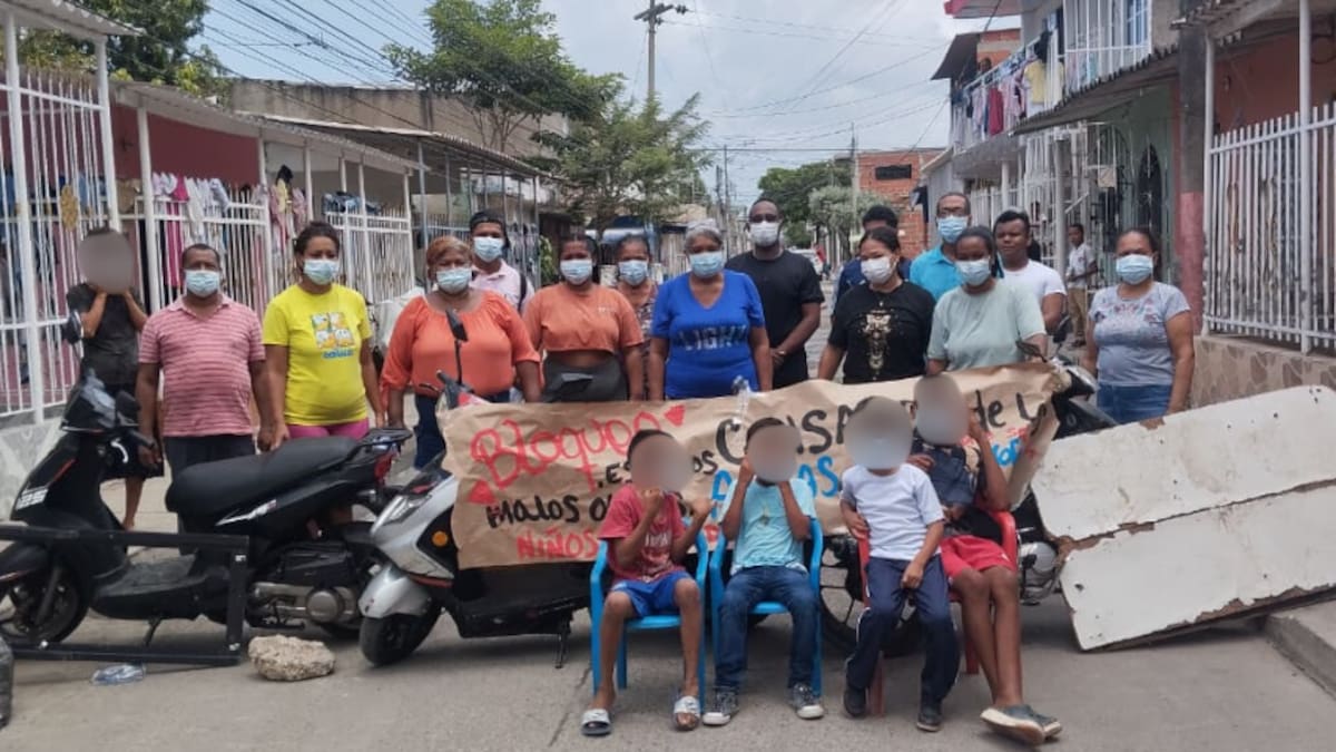 Aguas residuales estancadas afectan a residentes del barrio Nuevo Paraíso. // Foto: Óscar Díaz - El Universal