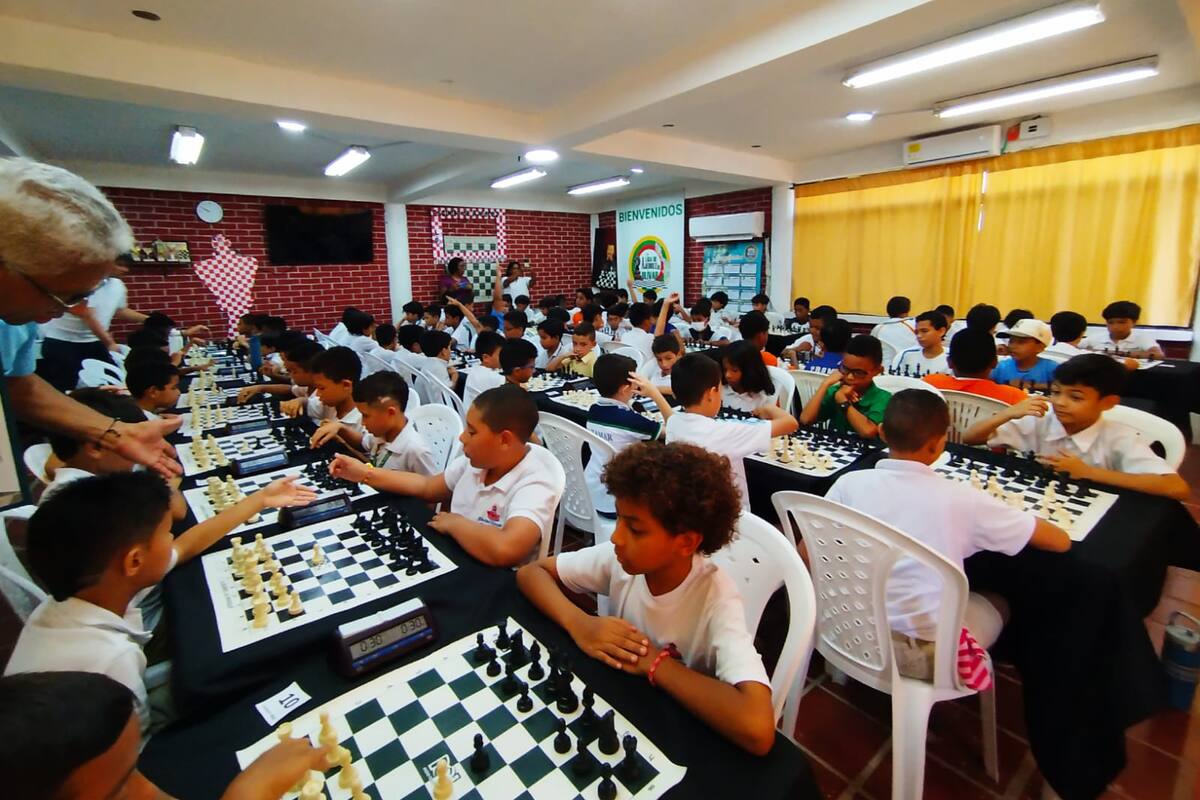 El ajedrez se roba las miradas en los Juegos Intercolegiados Distritales