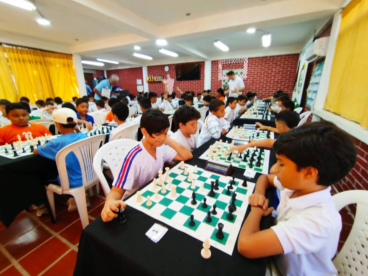 El ajedrez tuvo acción en los Juegos Intercolegiados Distritales. //Cortesía
