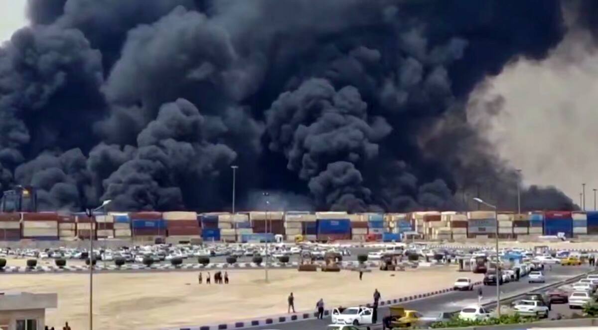 Al menos 28 muertos y 800 heridos por la explosión en un puerto iraní. // Foto: EFE / VANGUARDIA