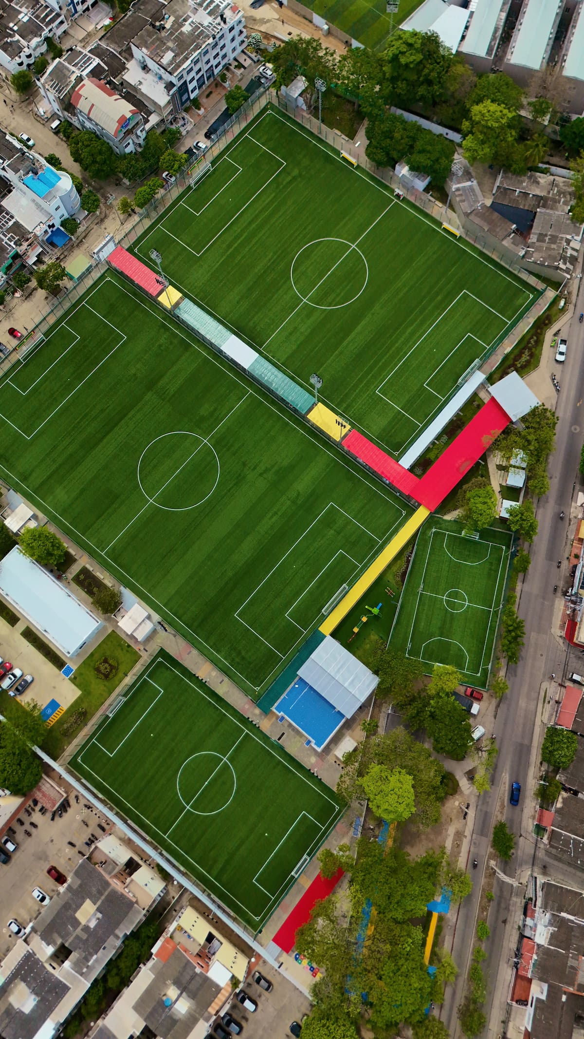 Más de 20.000 niños y niñas se beneficiarán de las obras de mejoramiento en el Templo del Fútbol Menor: Alameda La Victoria. // Foto Drone: Jorge Díaz - El Universal.