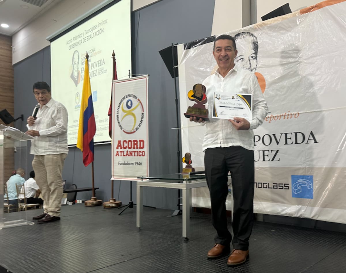 Alberto Mercado Tapia, de RCN Barranquilla, gano el premio por mejor trabajo en Audio. //Juan M. Cantillo-El Universal.