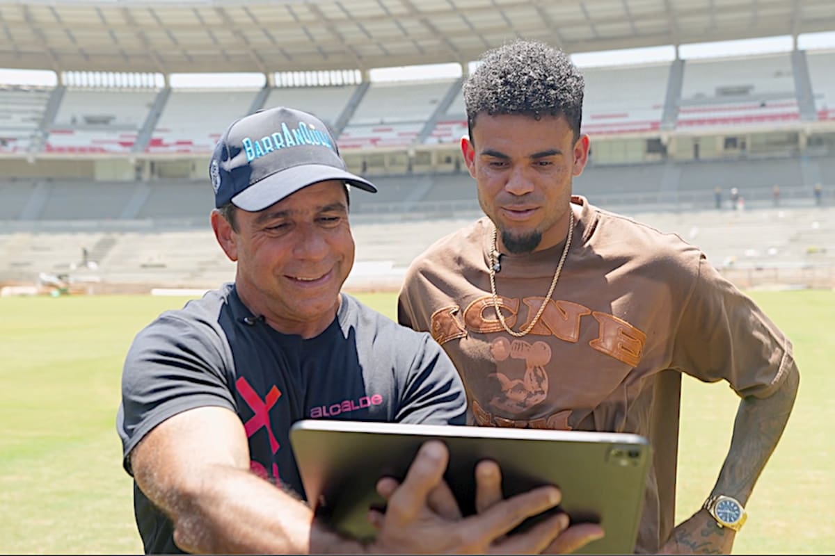 Alcalde Char mostró a Luis Díaz cómo serán las nuevas luces del Estadio Metropolitano