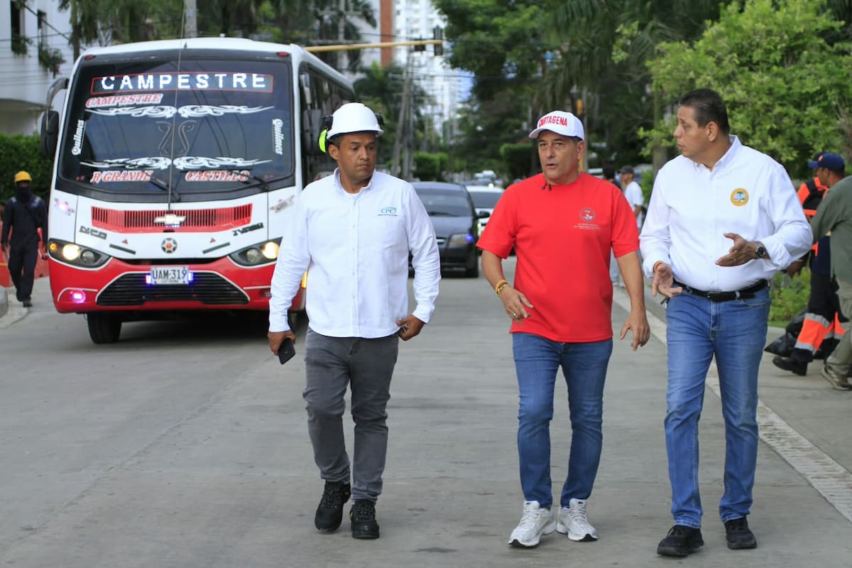 Alcaldía de Cartagena entregó el primer tramo del proyecto 4 en 1 en Bocagrande. // Foto: Óscar Díaz Acosta - El Universal