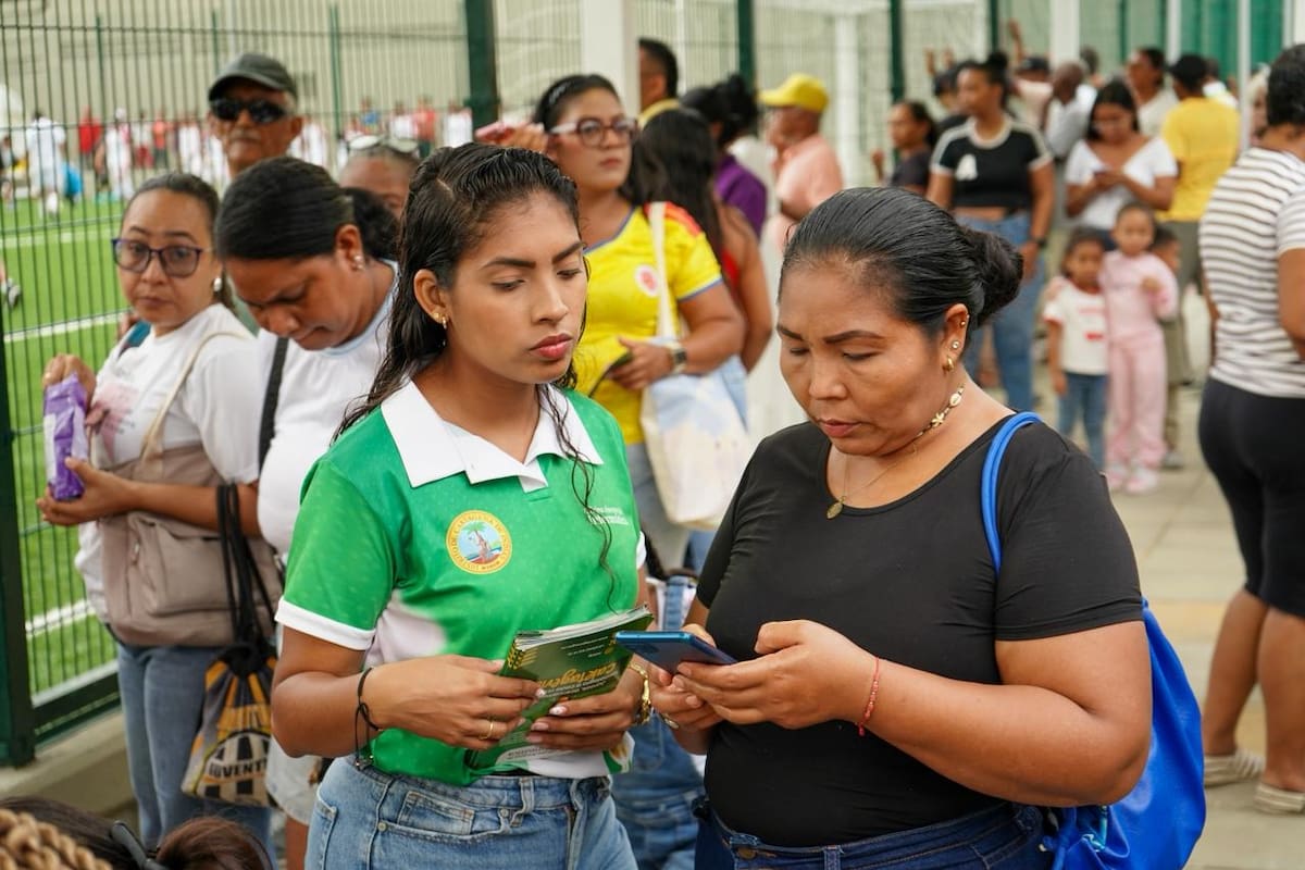 Inauguran nueva zona WiFi gratuita en la Alameda La Victoria