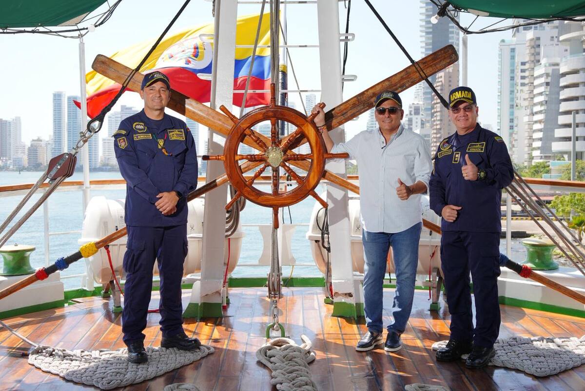 Alcalde Dumek Turbay y Armada Nacional lanzan el plan “Ancla Heroica”. // Foto: cortesía - Alcaldía de Cartagena.