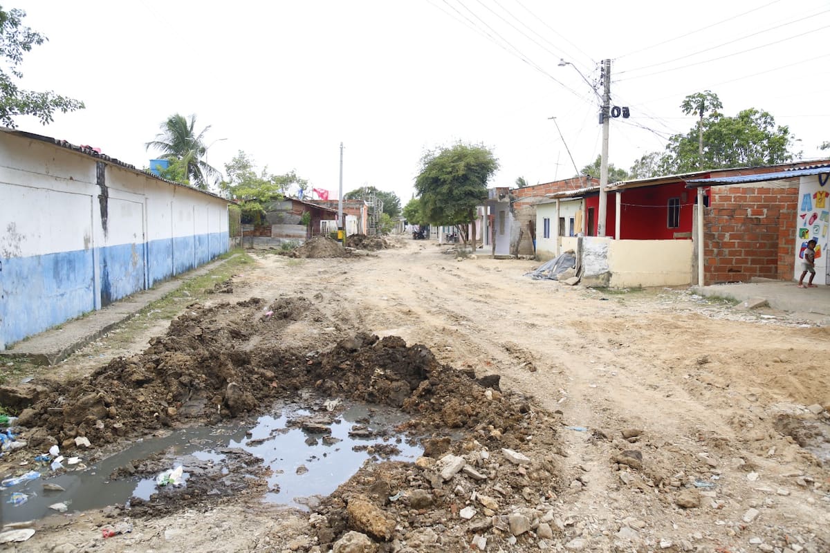 El nuevo sistema de alcantarillado transformará la via de más de 26 mil habitantes de Bayunca y Pontezuela. // Foto: Luis Herrán - El Universal