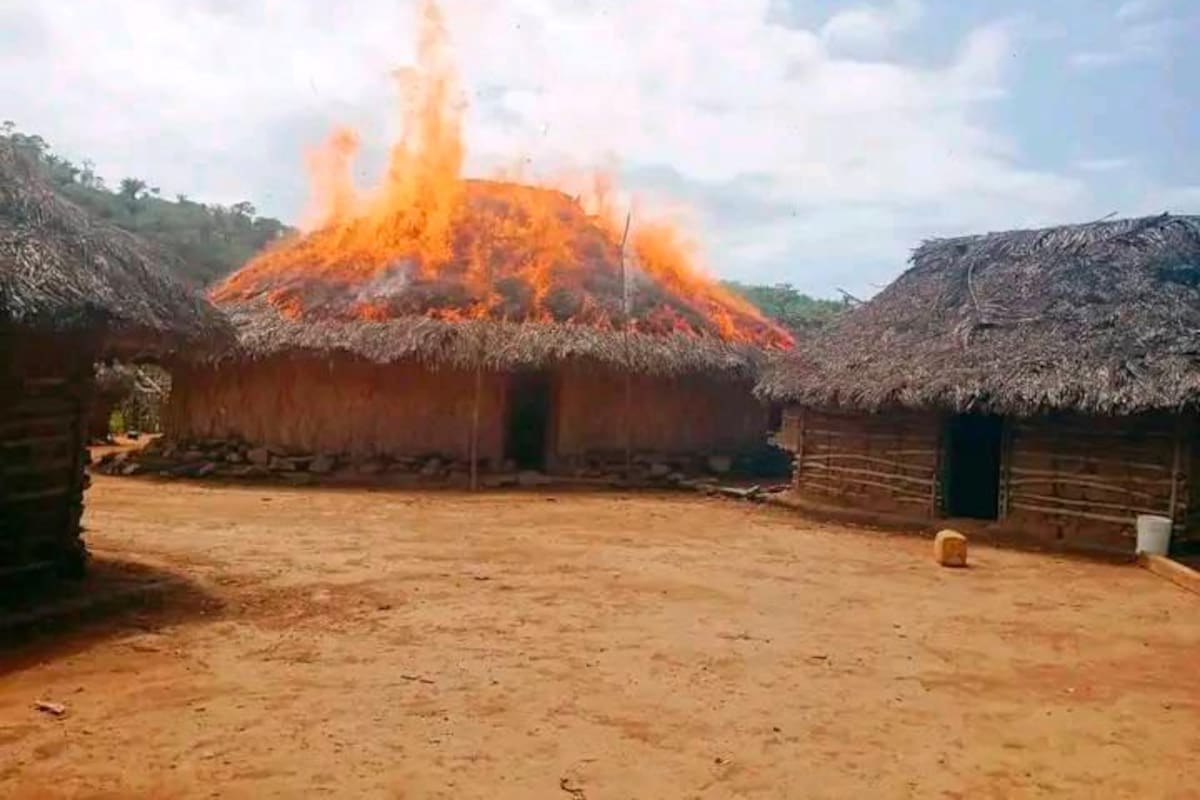 Video: Voraz incendio arrasó con viviendas de la comunidad Wiwa en La Guajira