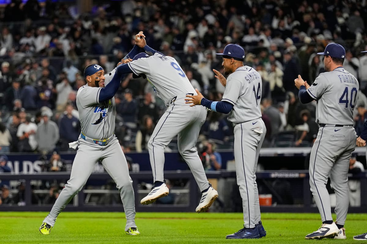 Arranca la final de la Liga Americana entre Rays de Tampa y Guardianes de Cleveland
