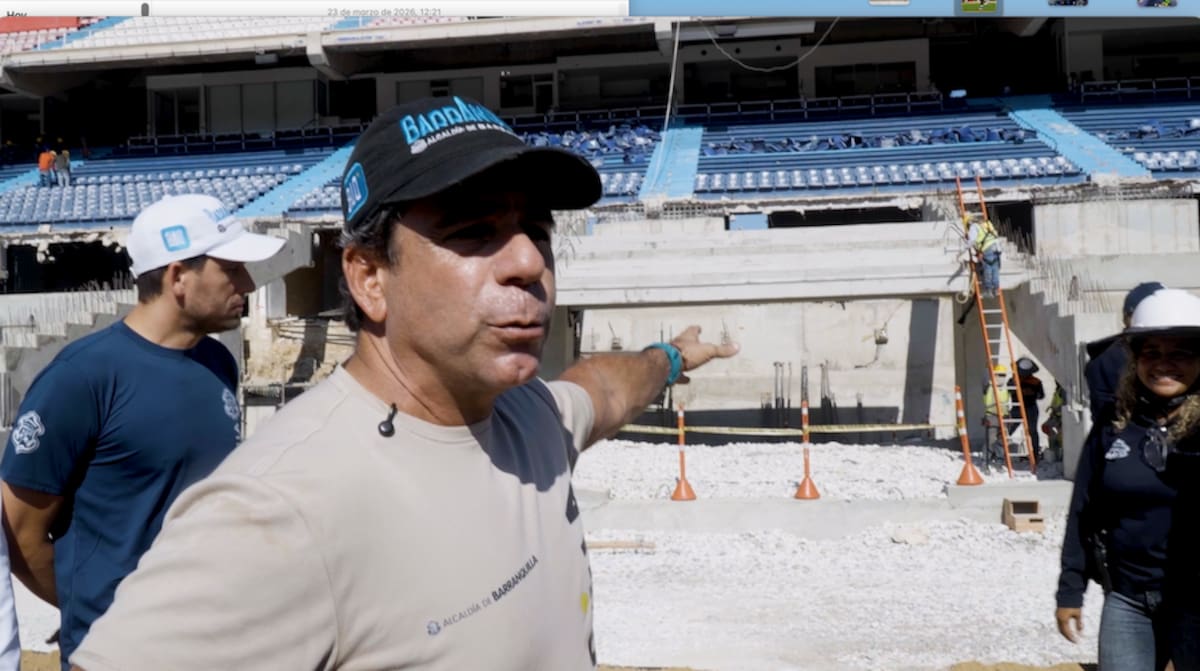 El alcalde Alejandro Char durante su visita al Estadio Metropolitano Roberto Meléndez.//Cortesía Alcaldia de Barranquilla.