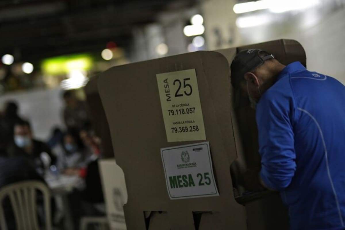 CNE lanza advertencia a campañas antes de elecciones presidenciales. // Foto: Colprensa