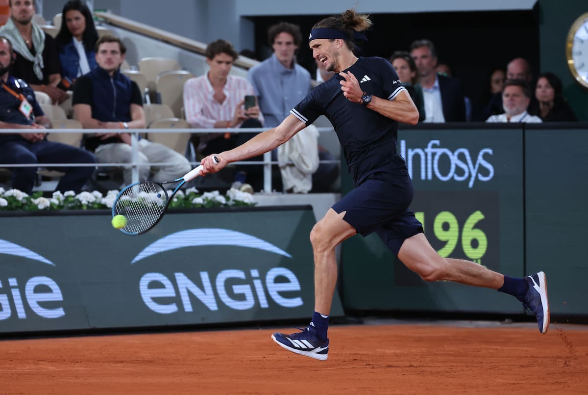 El alemán Alexander Zverev avanzó a las semifinales de Roland Garros. //Foto, EFE: CHRISTOPHE PETIT TESSON