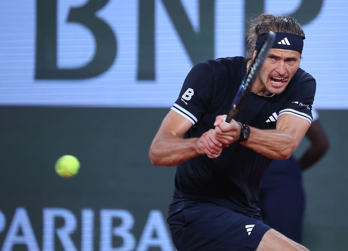 El alemán Alexander Zverev ahora se encamina como de los favoritos a quedarse con el Roland Garros. //Foto, EFE: CHRISTOPHE PETIT TESSON