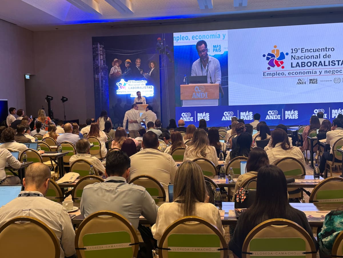 Alfonso Palacios, vicepresidente de Asuntos Jurídicos de la ANDI, habló de impulsar consensos que promuevan empleos dignos, sostenibles y formales.//El Universal.