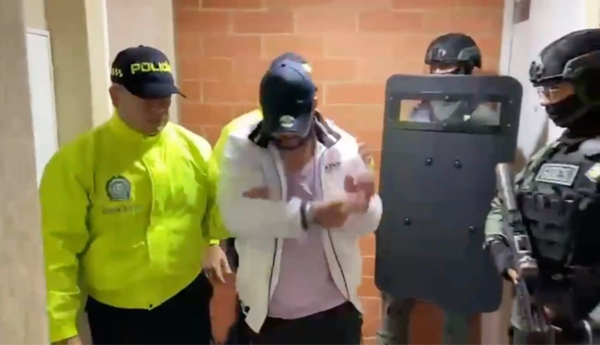 Alias ‘Charles’, quien hacía parte del cartel de los más buscados del Departamento de Policía Atlántico, fue capturado en procedimiento desarrollado entre la Sijin, Sipol, Gaula Élite y el Departamento de Policía de la Sabana.//Cortesía Policía Atlántico.