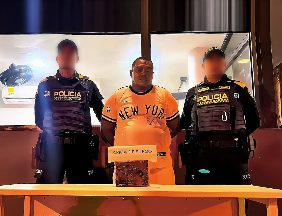 Alias 'Nelson', capturado por crimen en el barrio Villa Estrella. // Foto: Policía Metropolitana de Cartagena