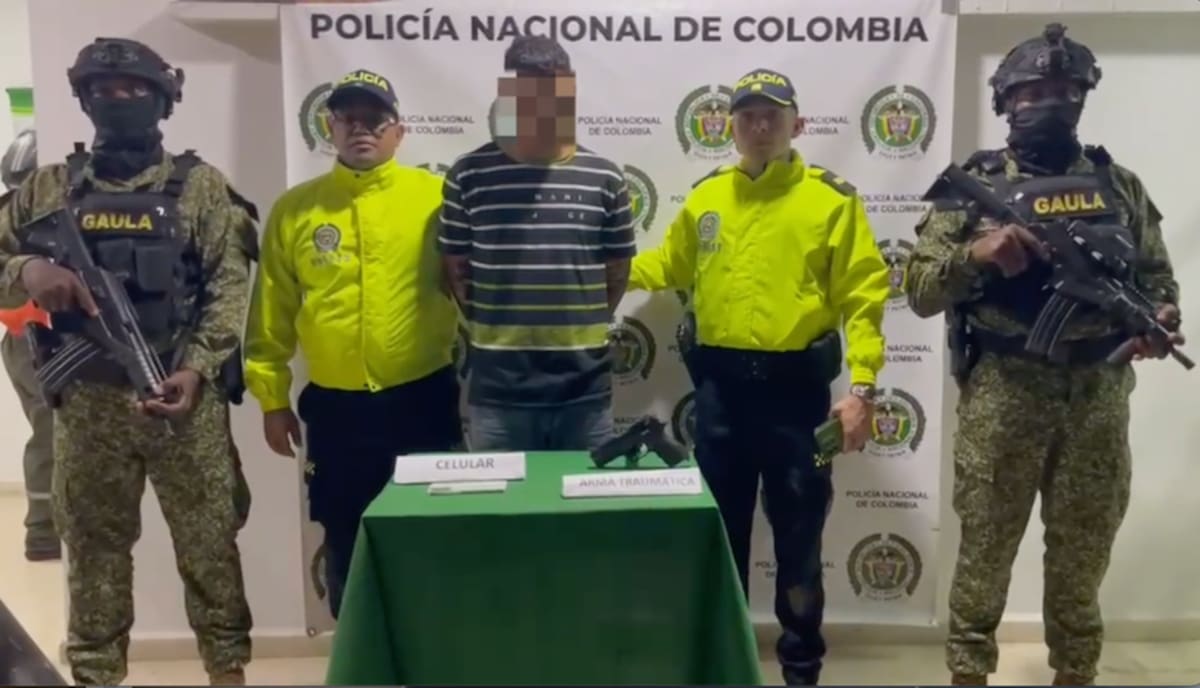 Alias ‘Tazmania’, señalado integrante del GDO ‘Bloque Resistencia Caribe Los Costeños’, fue capturado en Turbaco, Bolívar.//Cortesía Policía Atlántico.