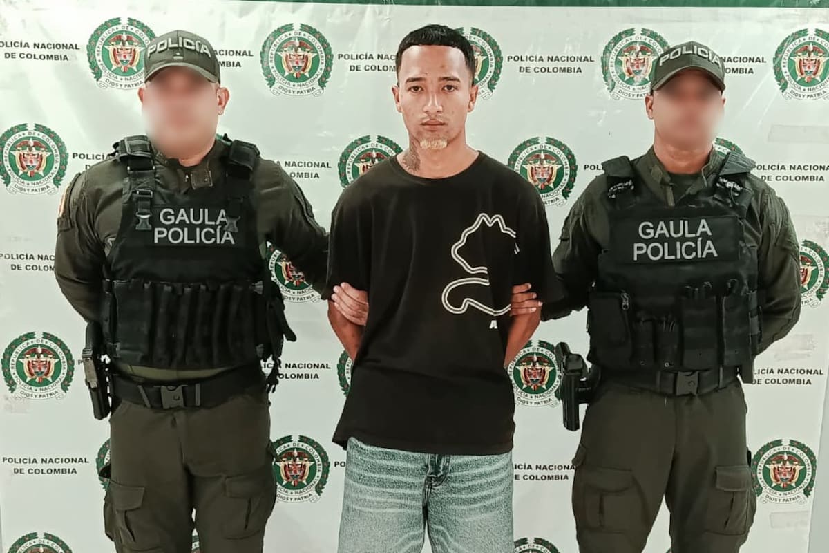 Video: cayeron 3 extorsionistas que amenazaban a comerciantes y con panfletos en Cartagena