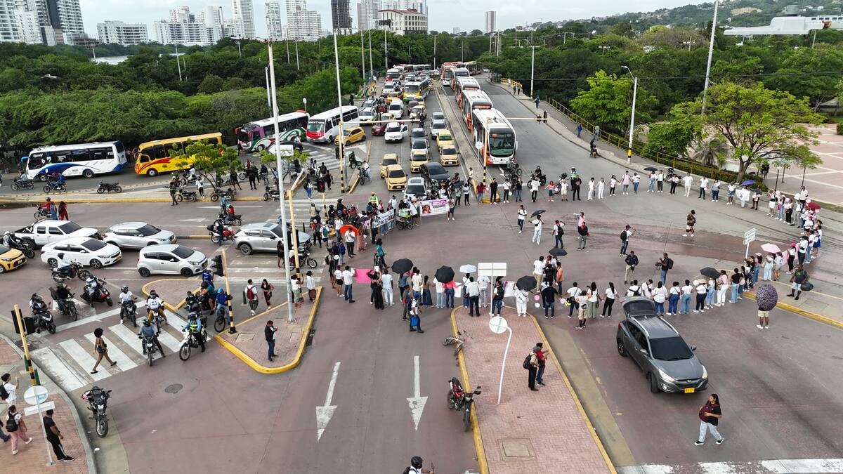 Marcha por Alix Valeria González en el Centro Histórico de Cartagena. //EL UNIVERSAL.