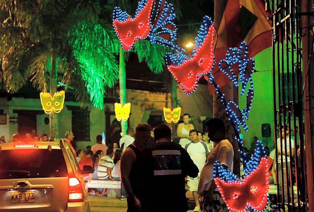La instalación de las luces y decoración navideña en Cartagena se inició el lunes 31 de octubre. Kailline Giraldo - El Universal