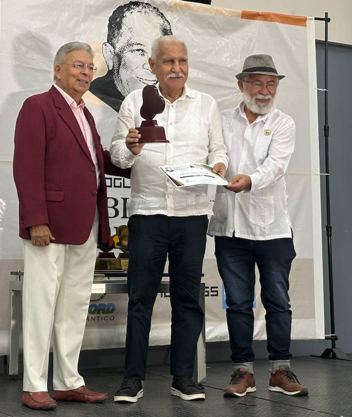 Álvaro Díaz Arrieta, de Montería, ganó en la categoría Vida y Obra.//El Universal.
