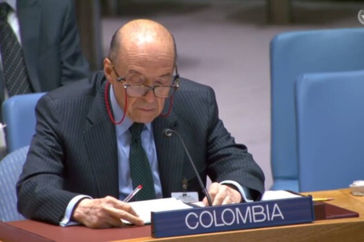 Santos y Petro a la ONU por constituyente, según Leyva