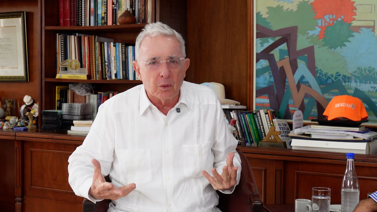 Álvaro Uribe Vélez, en una entrevista con El Universal. // Foto: Diego Fierro.
