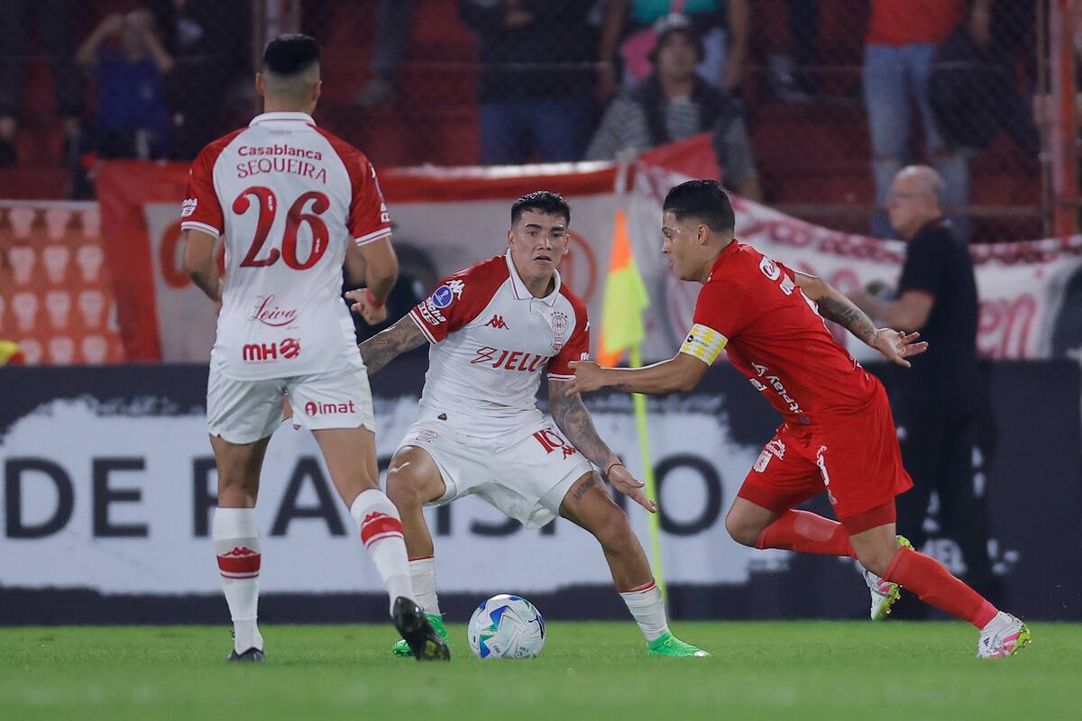 Copa Sudamericana: América sobrevivió al asedio de Huracán en Argentina