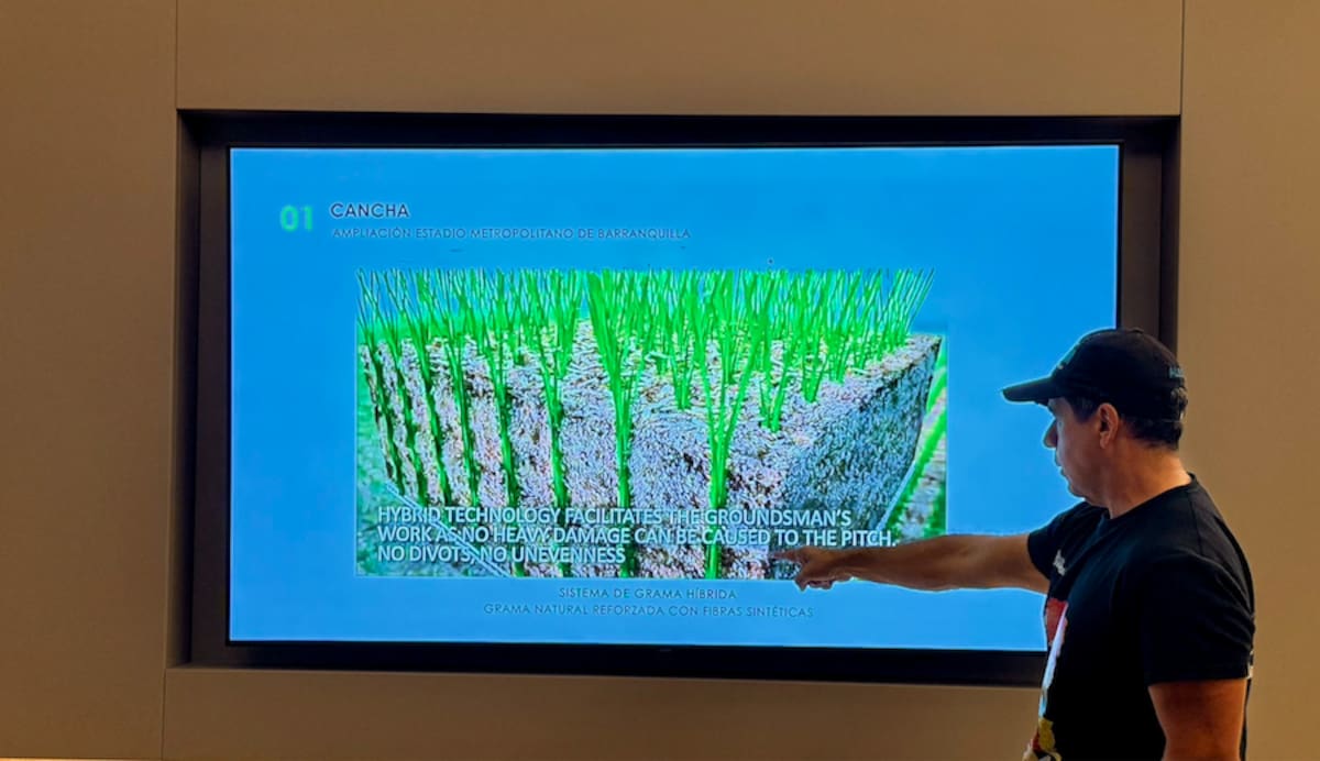 El alcalde de Barranquilla Alejandro Char dijo que la grama del Estadio Metropolitano será natural, pero también tendrá grama artificial.//Cortesía.