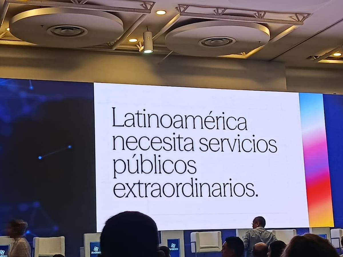 Juan David Quijano, CEO de Olibia, explicó cómo la IA y la integración de datos podrían mejorar la operación y atención al usuario.