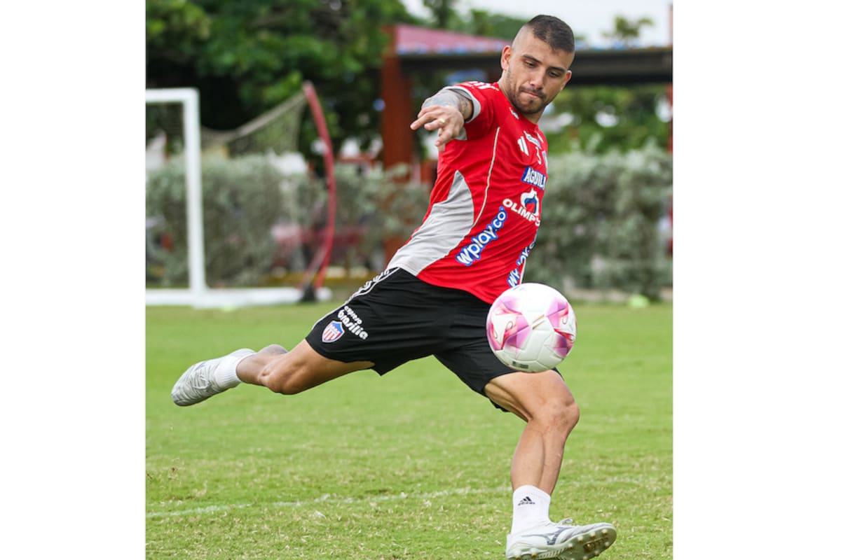 Alfredo Arias convocó 20 jugadores para enfrentar a Pereira este sábado