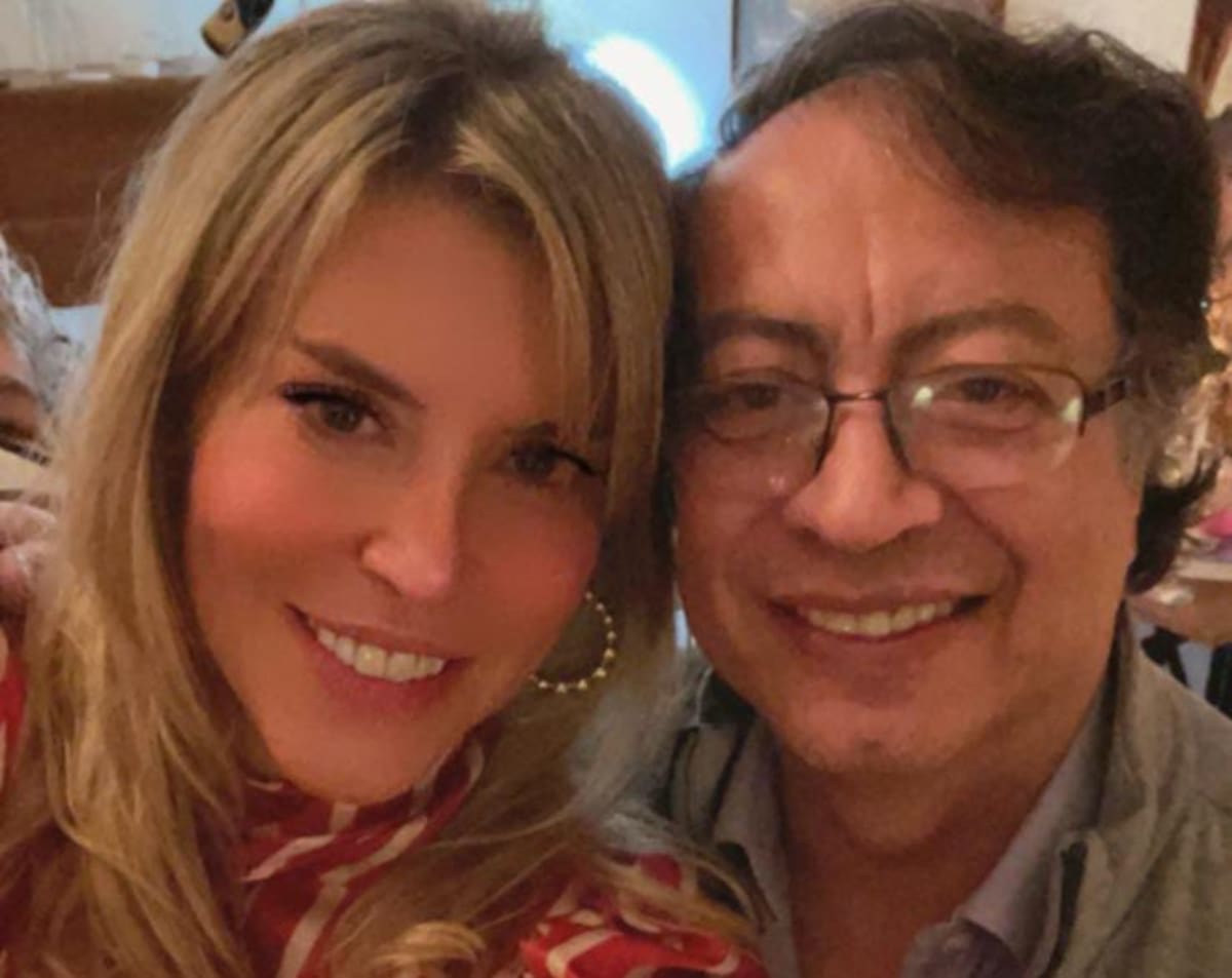 La exembajadora Ángela Benedetti, hermana de Armando Benedetti, junto al presidente Gustavo Petro. // Foto: tomada de X @AngelaBenedet.