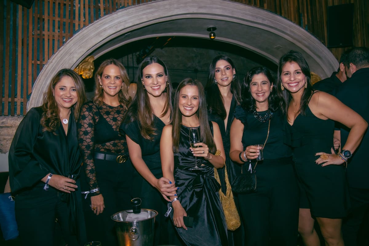 Silvia Elena Rodríguez, Ana Milena Pereira, Ana María Peña, Stephanie Ovalle, Katherine Bárcenas, Verónica Rodríguez y Sofi Sánchez.