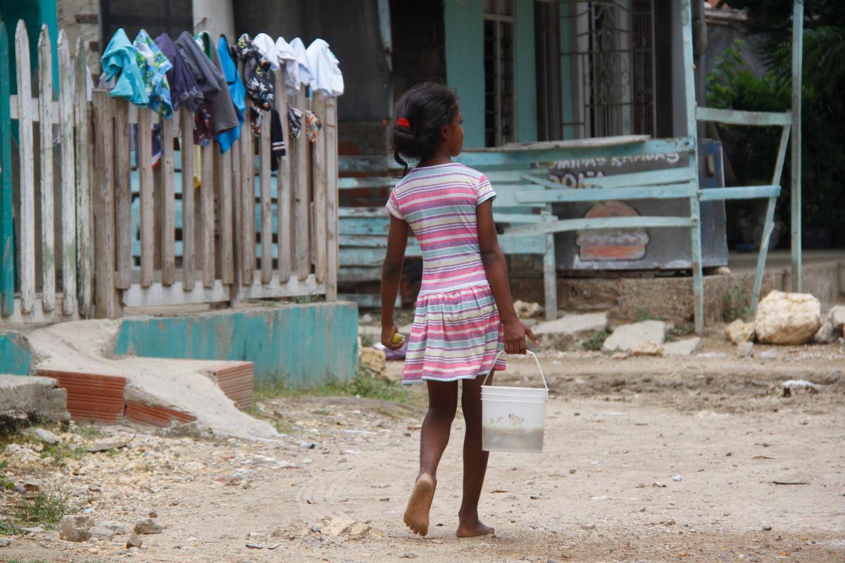 El hambre sigue en Cartagena: 68,3% come menos de tres veces al día