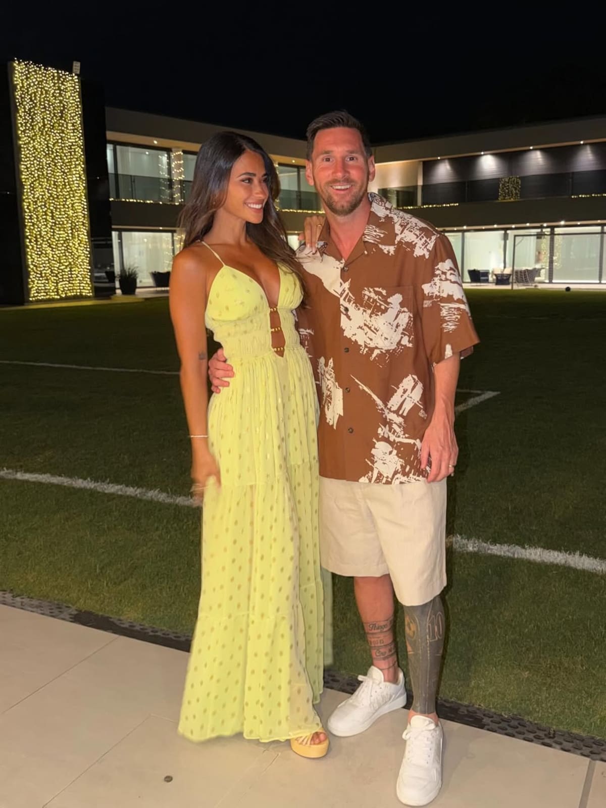 Antonela Roccuzzo compartió un emotivo mensaje para Lionel Messi luego de que el futbolista anunciara su retiro de la Selección Argentina.//Foto tomada de IG: antonelaroccuzzo