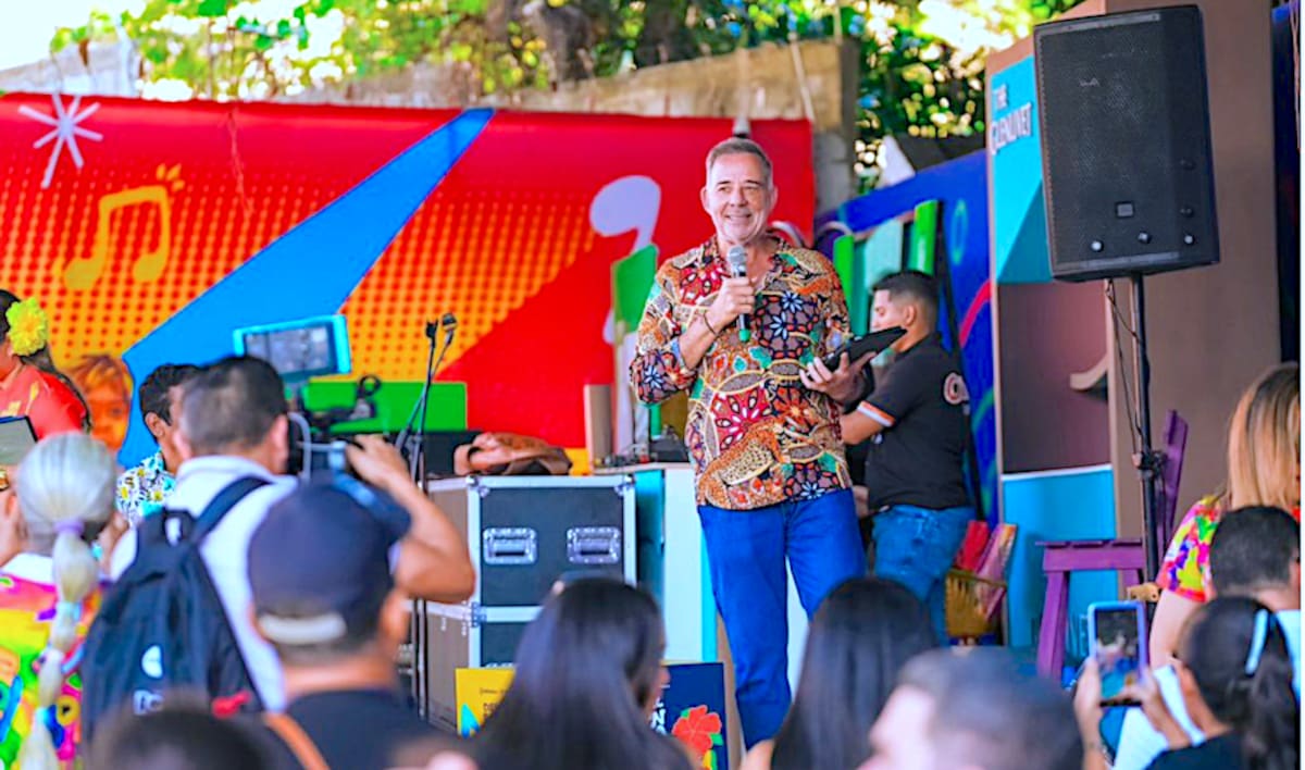 Juan José Jaramillo, director de Carnaval de Barranquilla, haciendo el anuncio de la fecha y el lugar donde se hará la Lectura del Bando 2026.//Cortesía Carnaval de Barranquilla.
