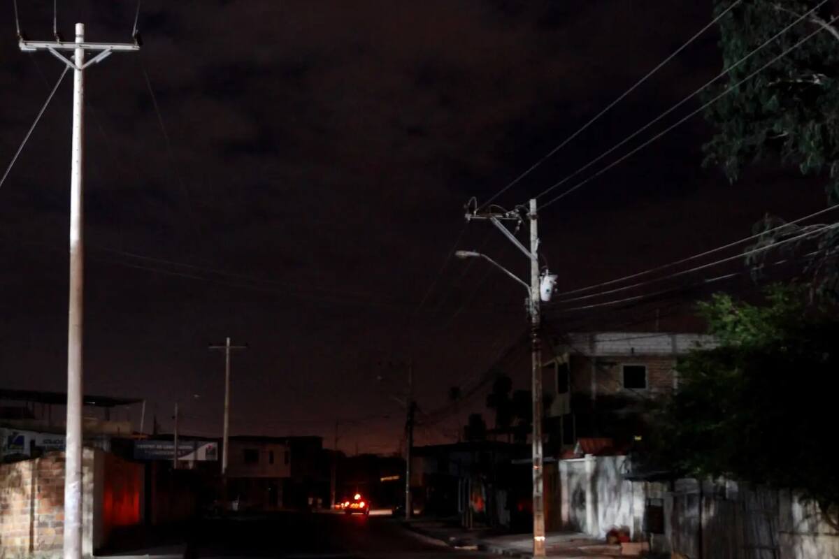 Se restablece servicio de energía eléctrica en Ecuador tras el apagón masivo