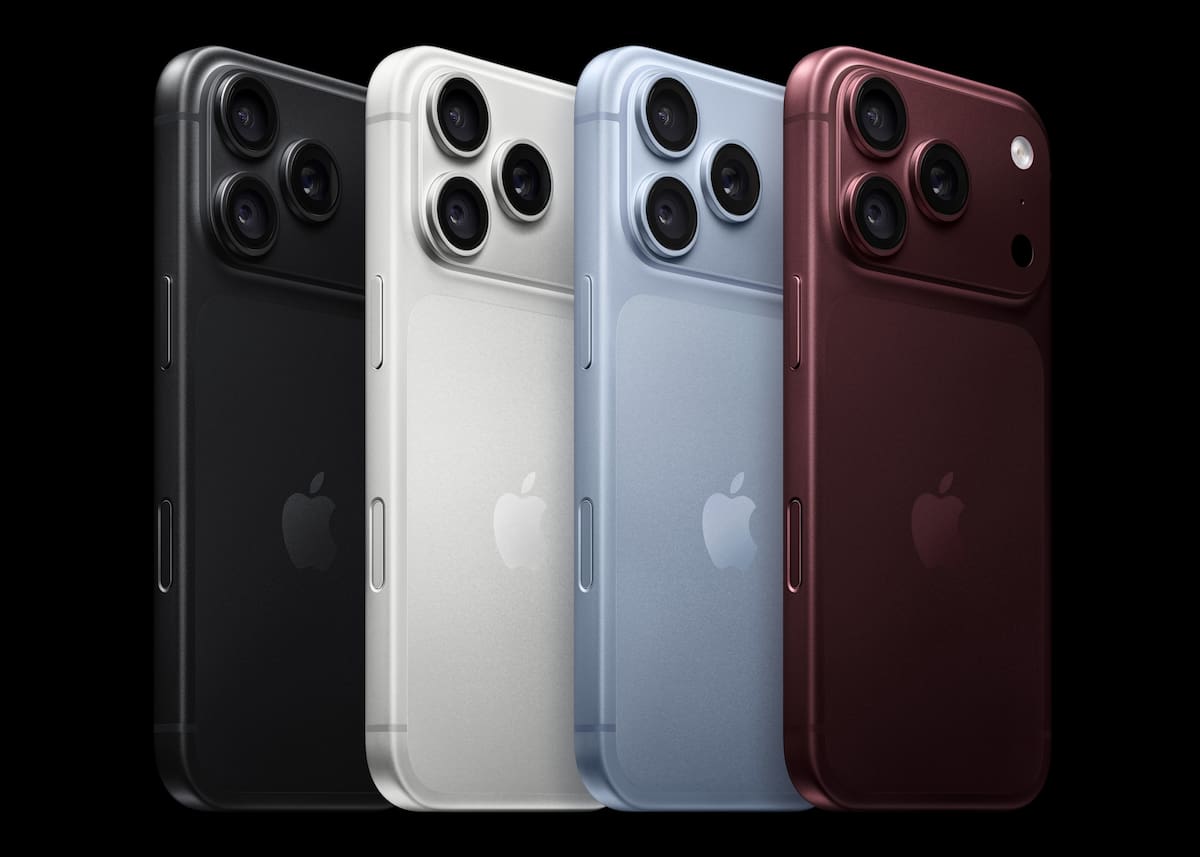 Fotografía cedida por Apple que muestra el nuevo teléfono iPhone 18 Pro Max. EFE/ Apple