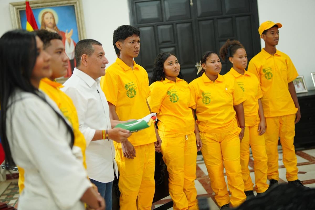 Seis aprendices de la Etcar participan en intercambio en Cuba