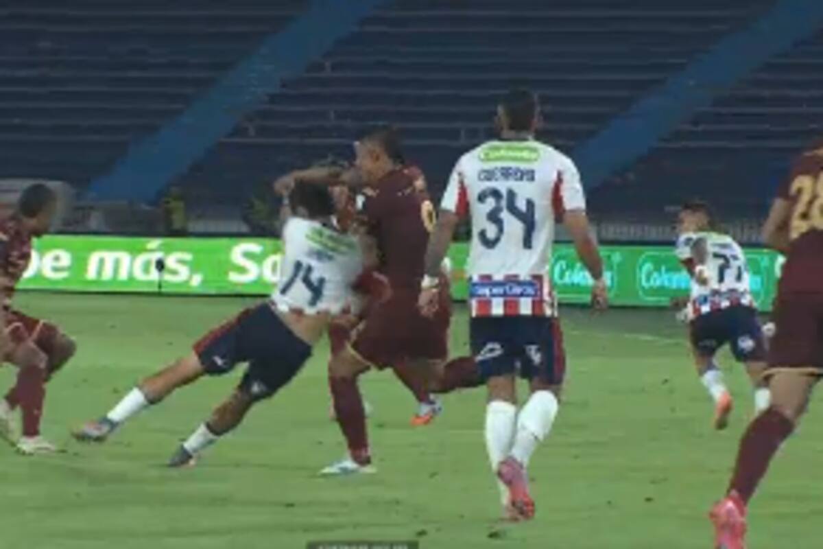 Video: la expulsión del Chino Sandoval ante Junior, se fue furioso